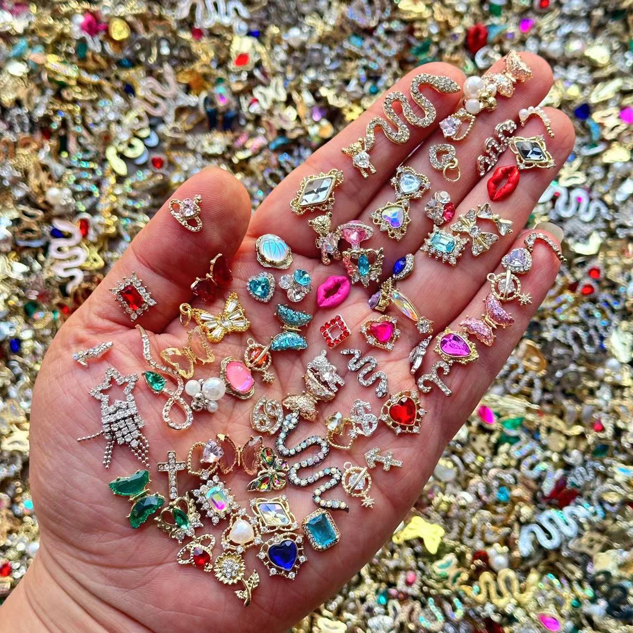 Bulk Luxury Random Mixed Alloy - đánh giá và giá Nail Art Valentines Day